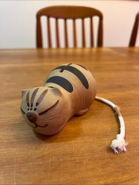 Vintage Takahashi Brown Ceramic Cat Coin Bank with Cream Tassel Tail